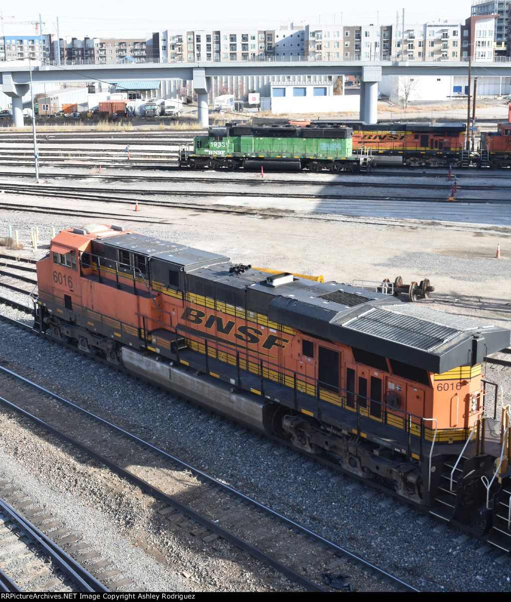 BNSF 6016